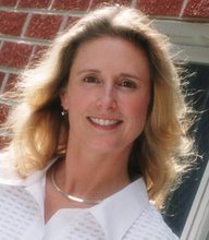 Dr Lisa Lang